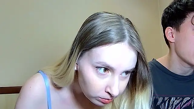 MiaAndWilliam online show from February 2026 04:58:01 PM