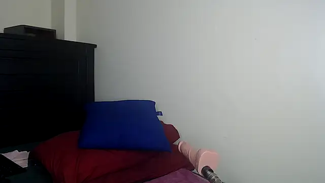 Snapshot of NIKKIE_LOVE chatting on May 2026 06:48:02 PM NIKKIE LOVE online show from May 2026 06:48:02 PM
