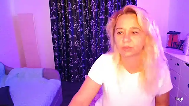 freyyamore1 online show from June 2026 05:45:02 AM