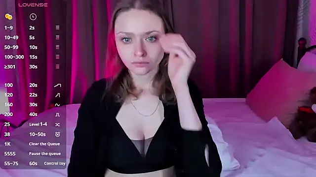 Linda Bryant online show from December 2024 12:48:02 AM