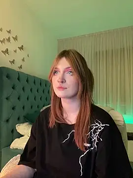  Chlo  e online show from February 2025 01:46:02 AM