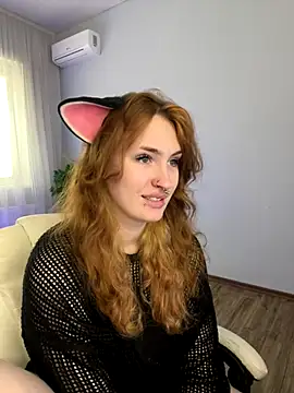  Chlo  e online show from September 2025 11:45:02 AM