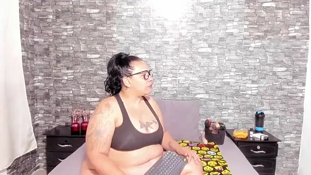 Sofie-Storm online show from January 2025 09:48:02 AM