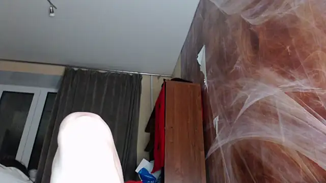 Snapshot of MiriamOr chatting on January 2025 03:02:01 PM MiriamOr online show from January 2025 03:02:01 PM