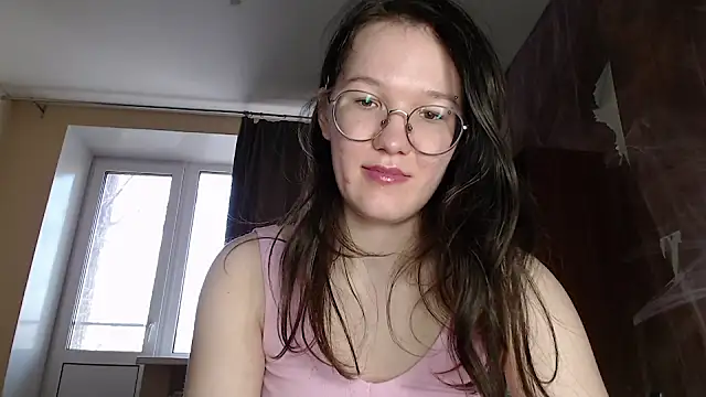 Snapshot of MiriamOr chatting on January 2025 10:20:02 AM MiriamOr online show from January 2025 10:20:02 AM