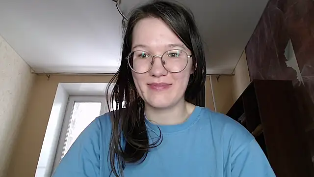 Snapshot of MiriamOr chatting on February 2025 10:19:01 AM MiriamOr online show from February 2025 10:19:01 AM