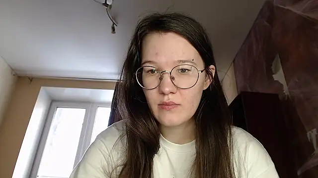 Snapshot of MiriamOr chatting on February 2025 07:16:01 AM MiriamOr online show from February 2025 07:16:01 AM