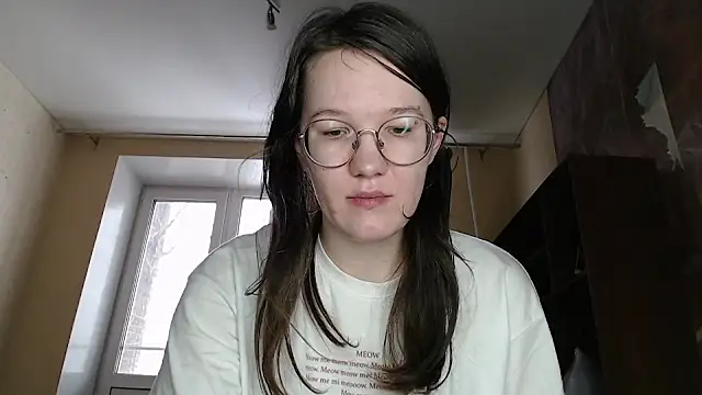 Snapshot of MiriamOr chatting on February 2025 08:06:01 AM MiriamOr online show from February 2025 08:06:01 AM