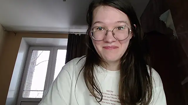 Snapshot of MiriamOr chatting on February 2025 10:18:01 AM MiriamOr online show from February 2025 10:18:01 AM