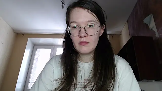 Snapshot of MiriamOr chatting on February 2025 07:11:01 AM MiriamOr online show from February 2025 07:11:01 AM