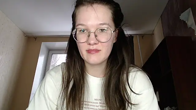 Snapshot of MiriamOr chatting on February 2025 01:30:02 PM MiriamOr online show from February 2025 01:30:02 PM