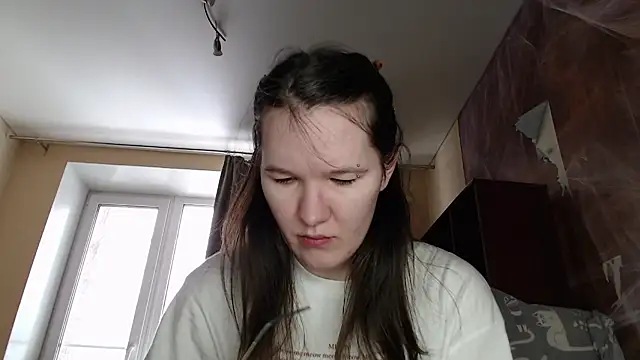 Snapshot of MiriamOr chatting on February 2025 07:23:02 AM MiriamOr online show from February 2025 07:23:02 AM