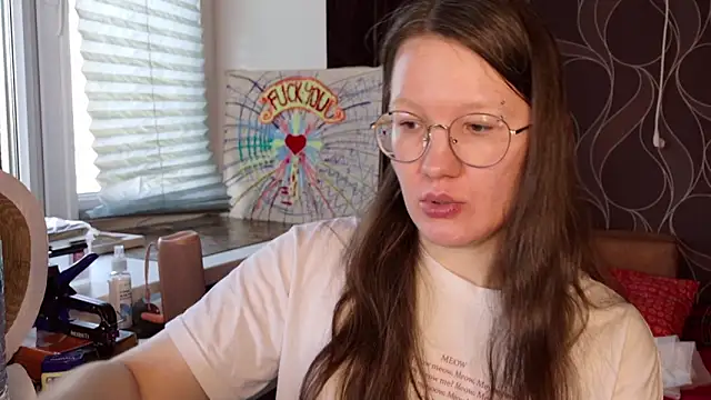 Snapshot of MiriamOr chatting on October 2025 07:51:01 AM MiriamOr online show from October 2025 07:51:01 AM