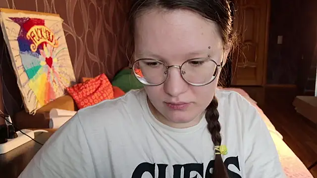 Snapshot of MiriamOr chatting on November 2025 07:55:02 AM MiriamOr online show from November 2025 07:55:02 AM