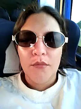 Mia Hampton online show from October 2025 10:18:02 PM