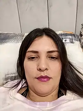 Snapshot of Mia_Hampton chatting on January 2026 09:16:02 PM Mia Hampton online show from January 2026 09:16:02 PM