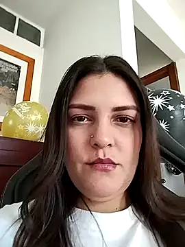 Snapshot of Mia_Hampton chatting on January 2026 08:46:02 PM Mia Hampton online show from January 2026 08:46:02 PM