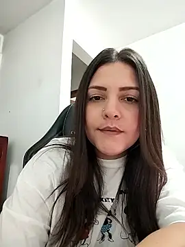 Snapshot of Mia_Hampton chatting on January 2026 06:44:02 PM Mia Hampton online show from January 2026 06:44:02 PM