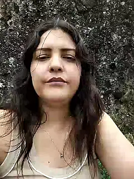 Snapshot of Mia_Hampton chatting on February 2026 07:07:01 PM Mia Hampton online show from February 2026 07:07:01 PM