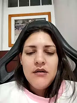 Snapshot of Mia_Hampton chatting on February 2026 02:52:02 AM Mia Hampton online show from February 2026 02:52:02 AM