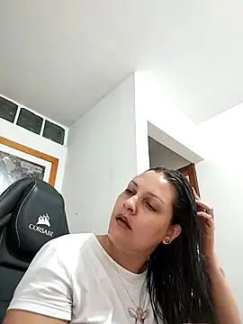 Snapshot of Mia_Hampton chatting on February 2026 09:10:02 PM Mia Hampton online show from February 2026 09:10:02 PM