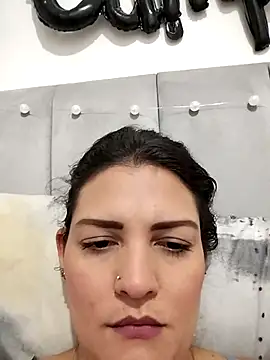 Snapshot of Mia_Hampton chatting on February 2026 10:44:01 PM Mia Hampton online show from February 2026 10:44:01 PM