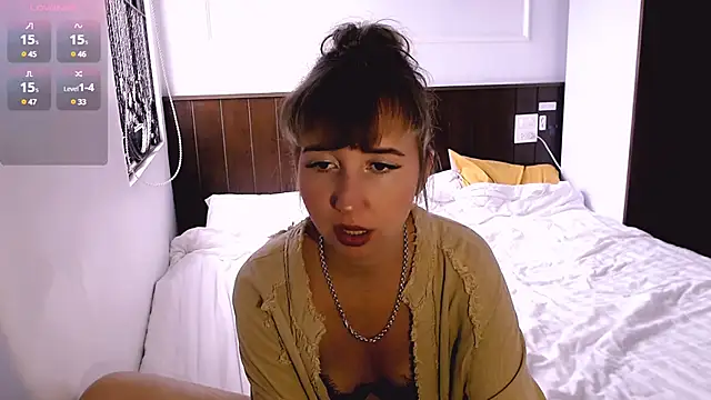 Snapshot of Cosmo_Riri chatting on February 2025 06:40:01 AM Cosmo Riri online show from February 2025 06:40:01 AM