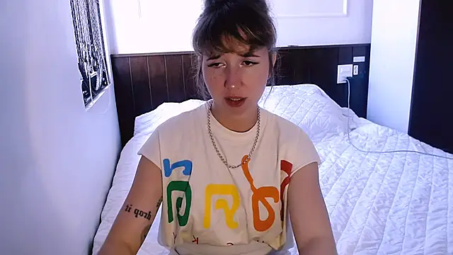 Snapshot of Cosmo_Riri chatting on March 2025 05:35:01 AM Cosmo Riri online show from March 2025 05:35:01 AM