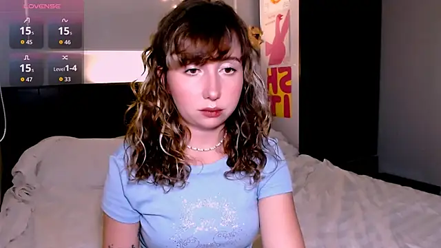 Snapshot of Cosmo_Riri chatting on October 2025 12:30:02 PM Cosmo Riri online show from October 2025 12:30:02 PM