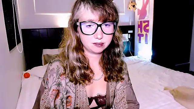 Snapshot of Cosmo_Riri chatting on October 2025 01:50:02 PM Cosmo Riri online show from October 2025 01:50:02 PM