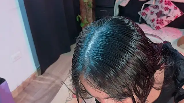 Cuttiealice online show from September 2025 01:13:02 PM