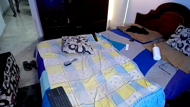 ivonne  hott1 online show from February 2025 01:12:02 AM