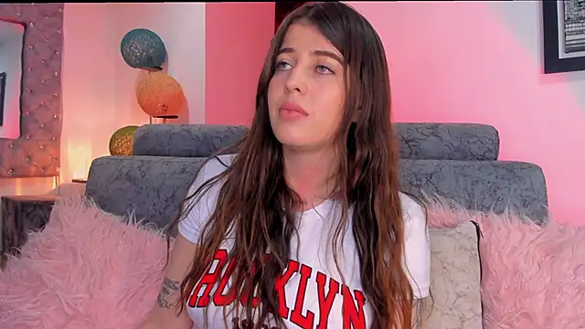 zoe kittylove online show from January 2026 05:44:01 AM