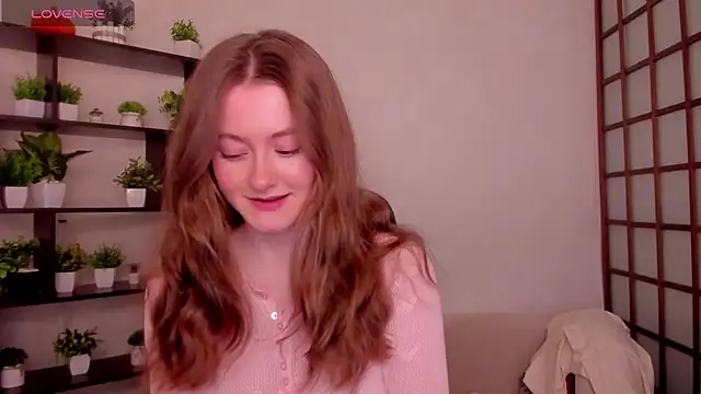 KateCuddle online show from April 2026 03:02:01 AM