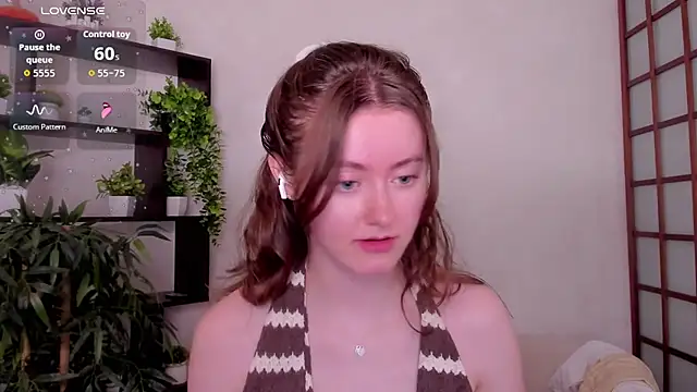 Snapshot of KateCuddle chatting on July 2026 03:00:02 AM KateCuddle online show from July 2026 03:00:02 AM