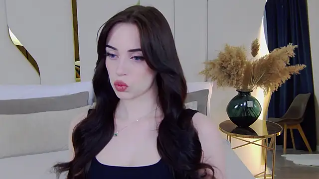 Betty Bridge online show from February 2026 05:51:01 AM