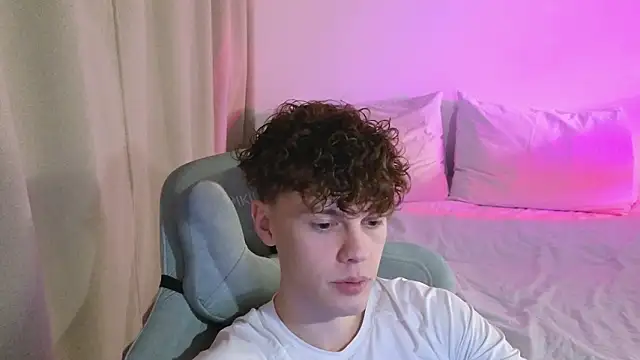 cute thomas online show from March 2026 07:51:02 PM