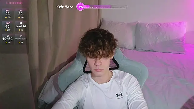 Snapshot of cute_thomas chatting on April 2026 06:10:02 PM cute thomas online show from April 2026 06:10:02 PM