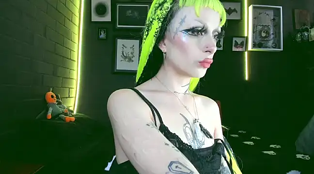 insania 9999  online show from December 2024 04:15:02 PM