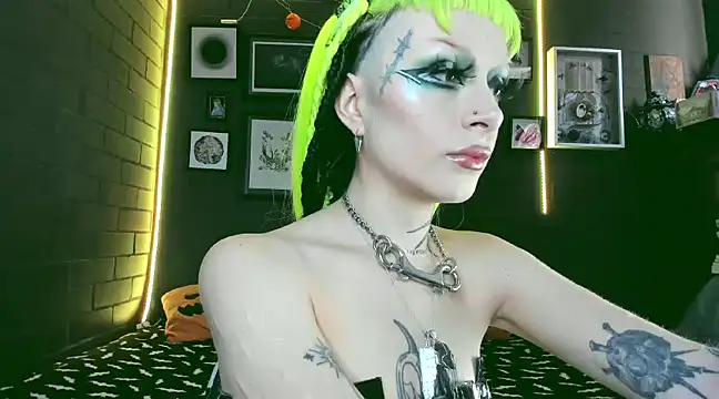 insania 9999  online show from December 2024 05:40:02 PM