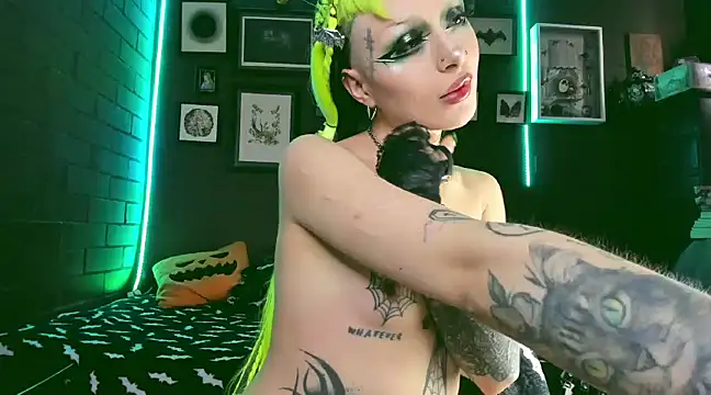 insania 9999  online show from December 2024 08:45:01 PM