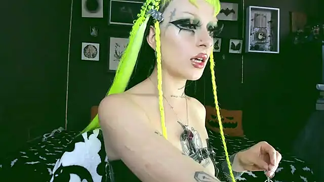 insania 9999  online show from January 2025 04:26:01 PM