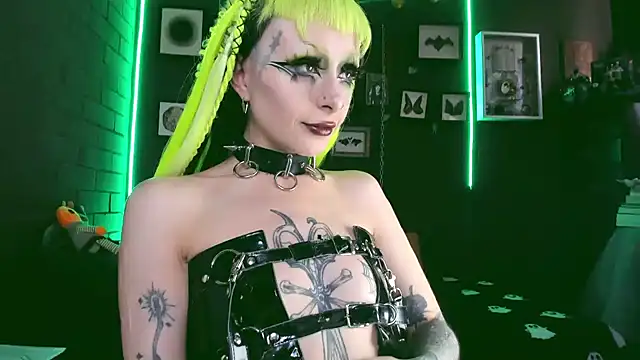 insania 9999  online show from February 2025 07:06:02 PM