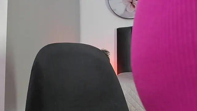 SaharaGarcia   online show from February 2025 09:43:02 PM