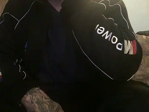 Snapshot of steveindahouse chatting on March 2025 01:45:01 PM steveindahouse online show from March 2025 01:45:01 PM