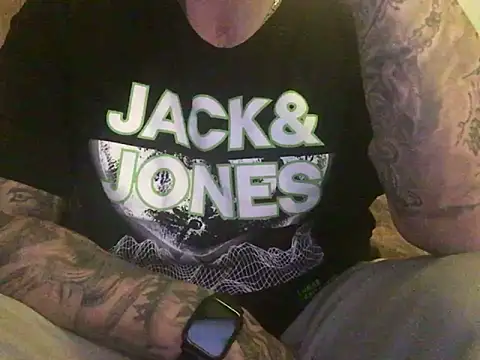 Snapshot of steveindahouse chatting on March 2025 09:26:02 PM steveindahouse online show from March 2025 09:26:02 PM