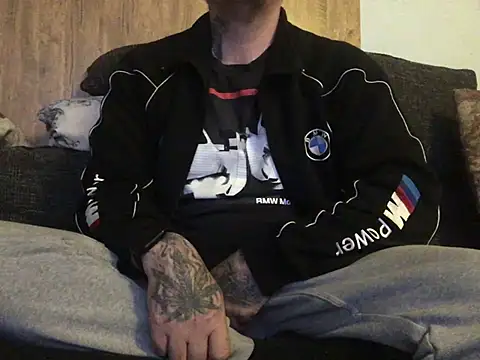 Snapshot of steveindahouse chatting on March 2025 04:57:02 AM steveindahouse online show from March 2025 04:57:02 AM