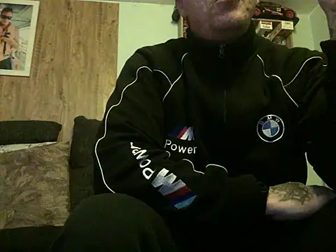 Snapshot of steveindahouse chatting on March 2025 04:18:01 AM steveindahouse online show from March 2025 04:18:01 AM