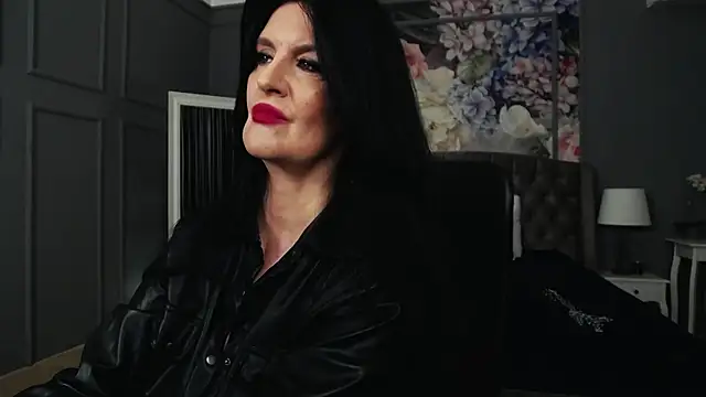 DomMelissaW online show from October 2025 07:35:02 PM