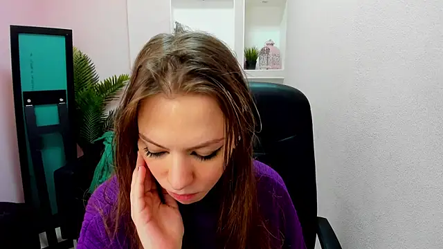 Persephoni online show from February 2025 04:10:02 PM